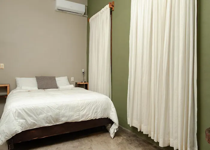 Hokhmah Heart Hotel